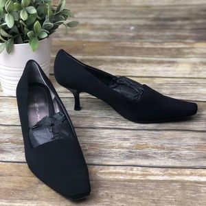 Bandolino Kitten Heel Black Heels Size 8 1/2” M